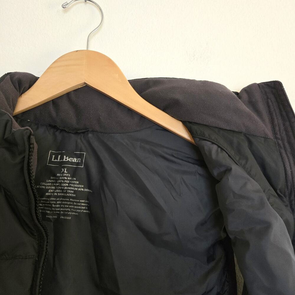 L.L. Bean Black Goose Down Puffer Vest Size XL - Picture 6 of 7